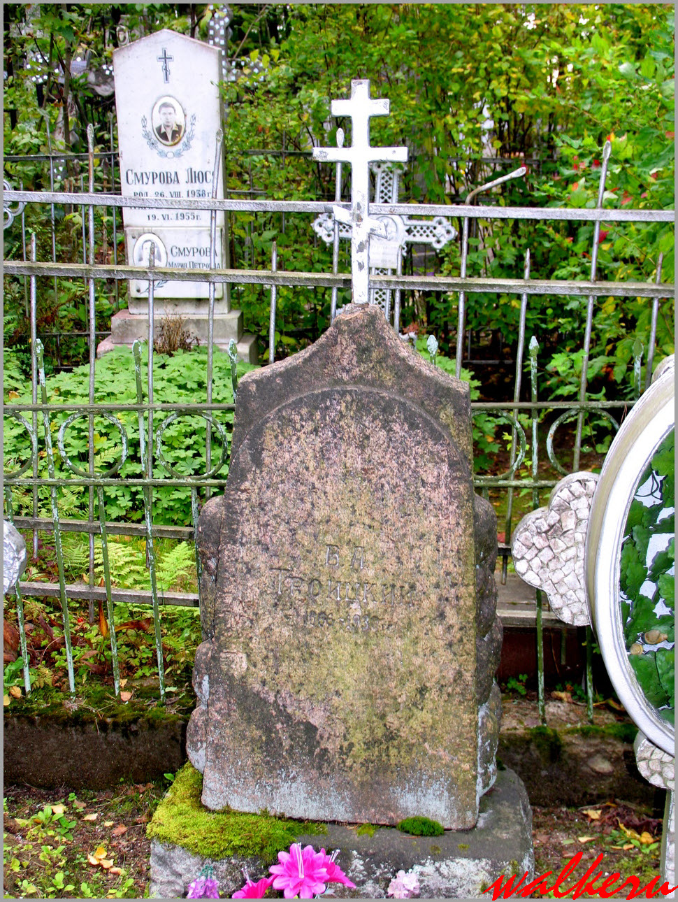 Могила Троицкого В.А. на Шуваловском кладбище